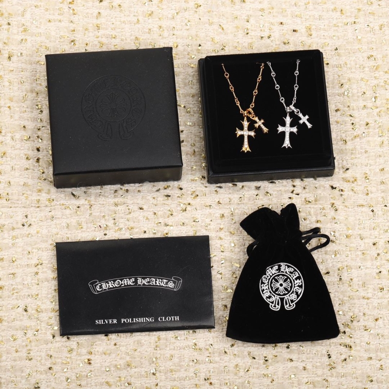 Ch**me He**ts necklaces